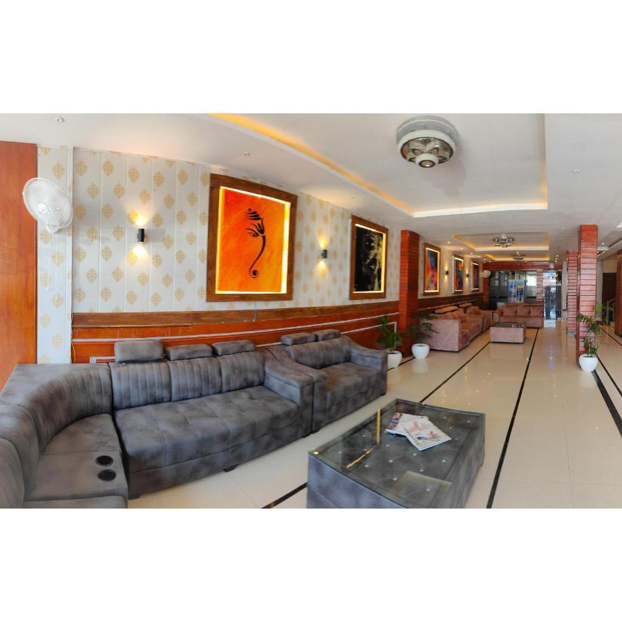 The Royal Bhumesh Hotell Katra  Eksteriør bilde